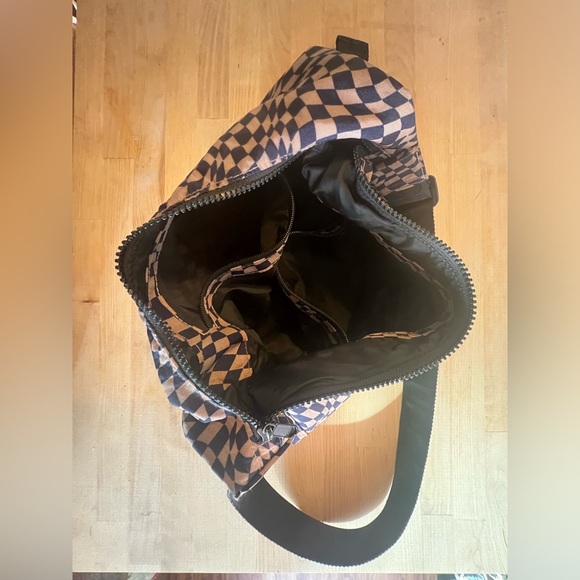 Baggu Medium Crescent Indigo Trippy Checker Bag Sling Crossbody Purple EXCELLENT - Picture 2 of 3